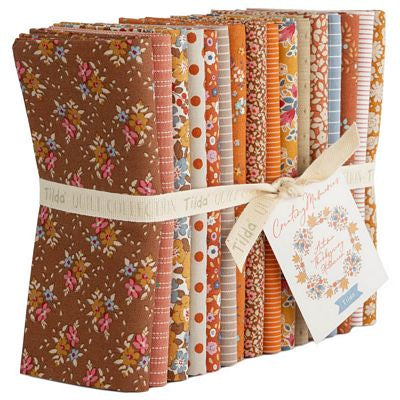 Creating Memories 16 Piece Fat Quarter Bundle (Autumn) Quilting Fabric